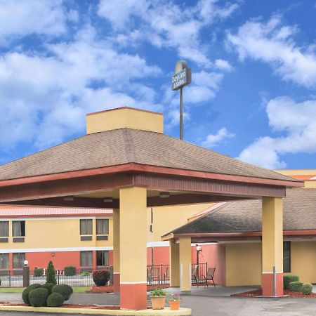 Days Inn & Suites By Wyndham Casey Экстерьер фото